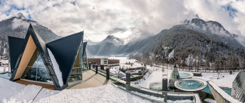 AQUA DOME_SPA 3000 _Panorama.jpg