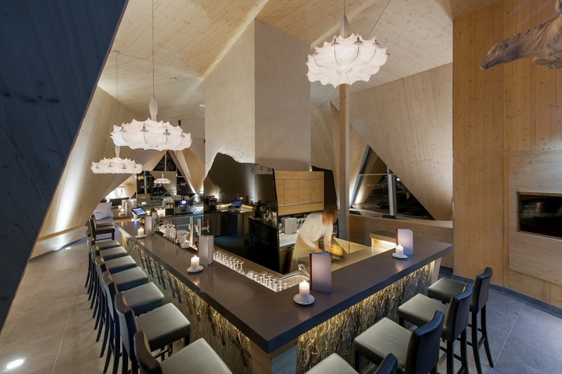 AQUA DOME_SPA 3000_Bar Hochsitz.jpg